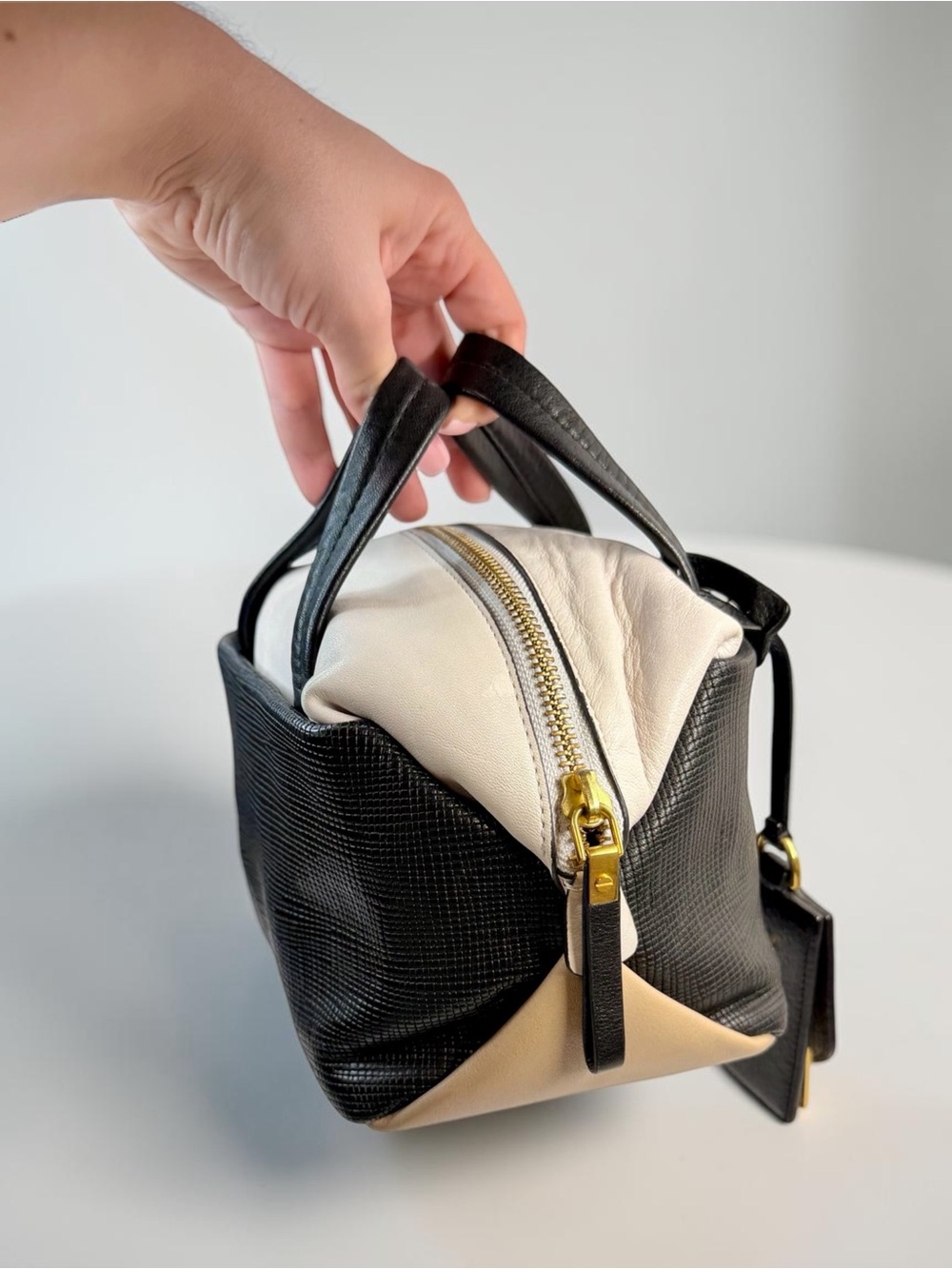 MARC by MARC JACOBS Switching Leather boxy satchel - Picture 3 of 11